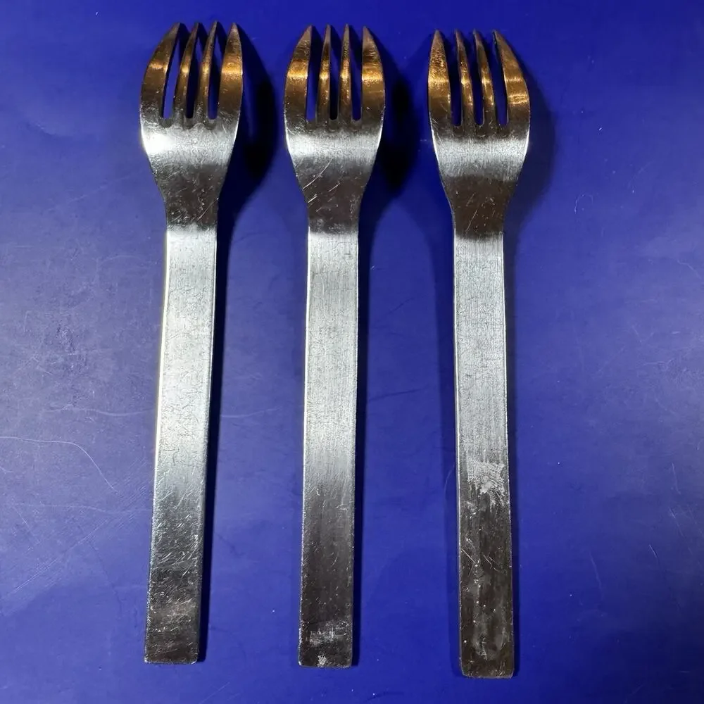 3x Dansk Stainless Thebe Dinner Forks 7 3/8” Glossy Ribbed Handle